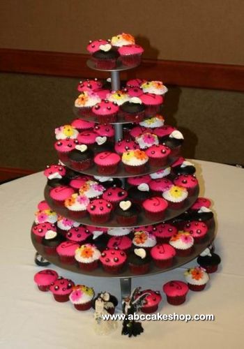 1226 Pink And Black Wedding Cupcakes Abc Cake Bakery Pink And Black Wedding Cupcakes