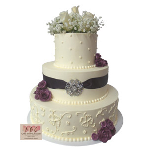 Plum Wedding Cake Wedding Cake Flavors